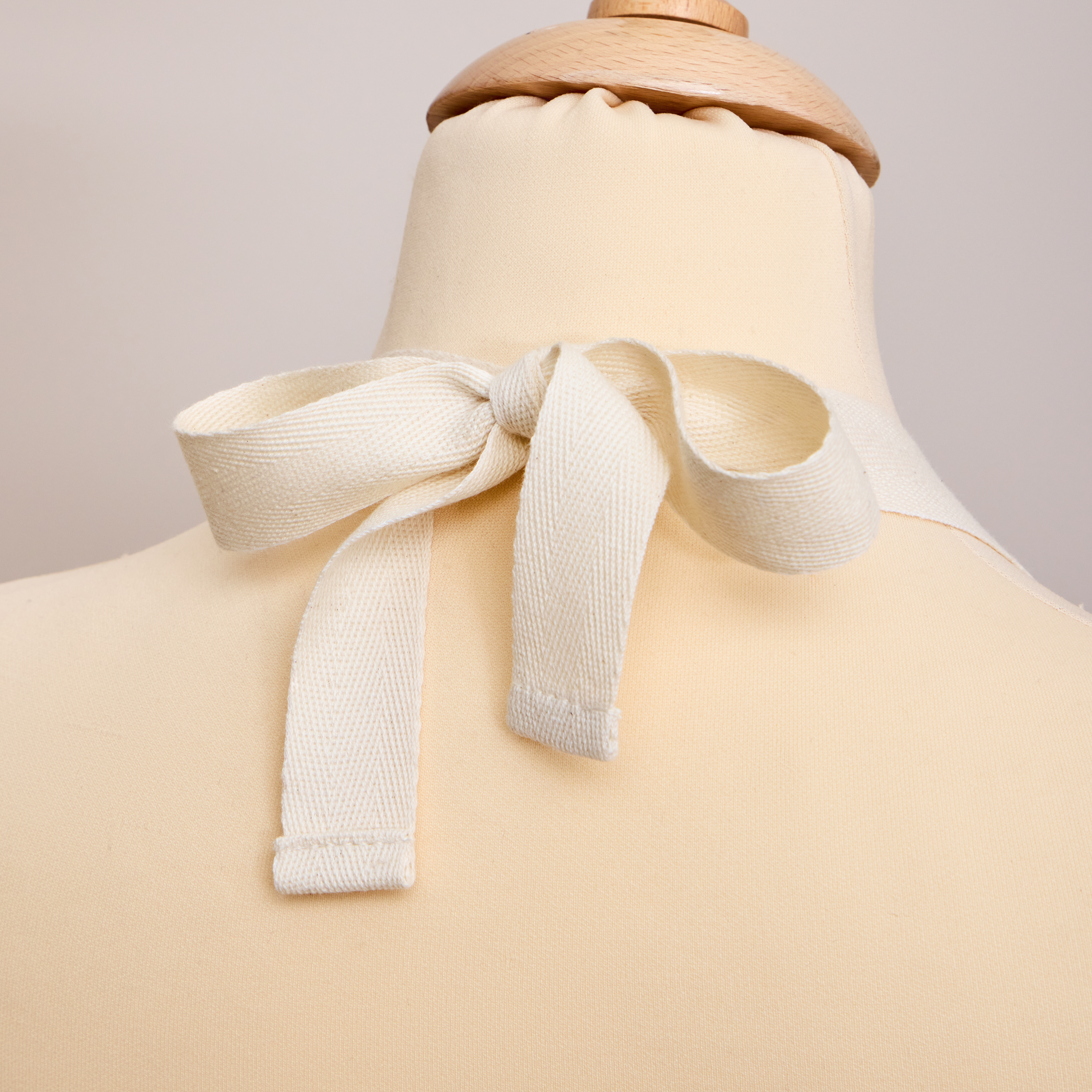 ФАРТУК "ИРИСЫ",60Х70 СМ 100% ХЛОПОК,БЕЛЫЙ,ТВИЛ,ПРОПИТКА