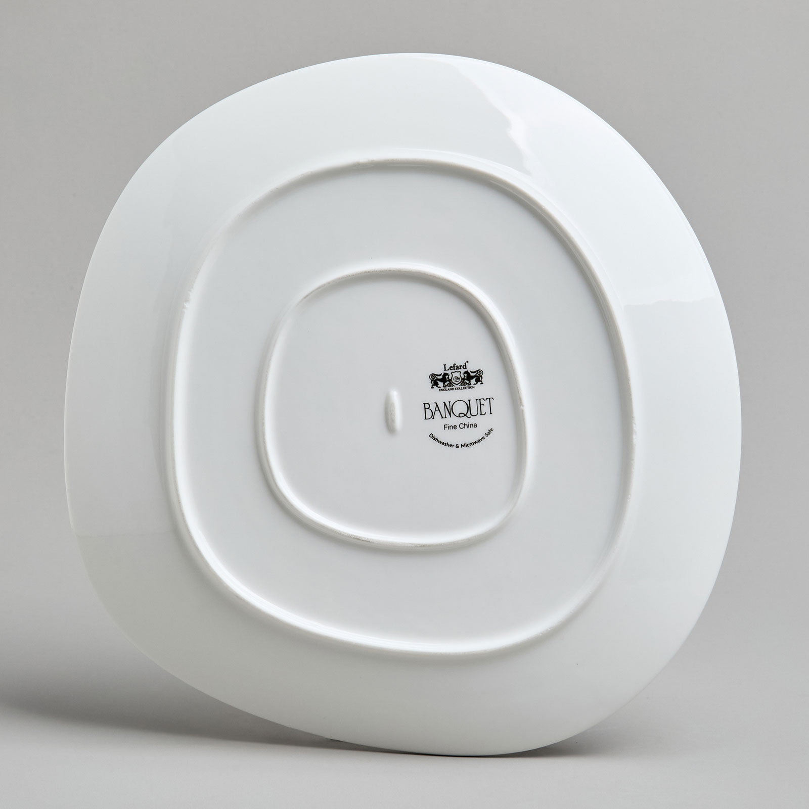 БЛЮДО СЕРВИРОВОЧНОЕ LEFARD "BANQUET" 30*29*3 СМ