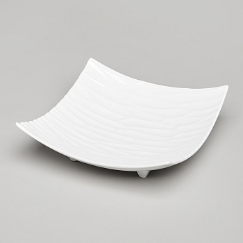 БЛЮДО НА НОЖКАХ LEFARD "BANQUET" 20,5*20,5*6,5 CM